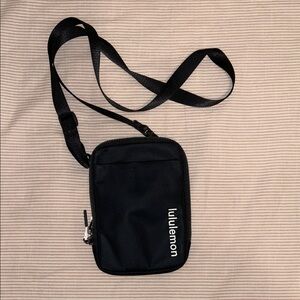 lululemon athletica Easy Access Crossbody Bag